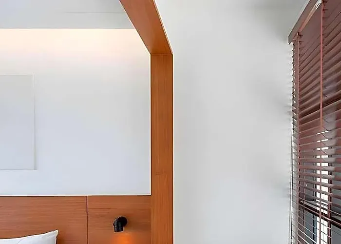 Hotel Barayan Place